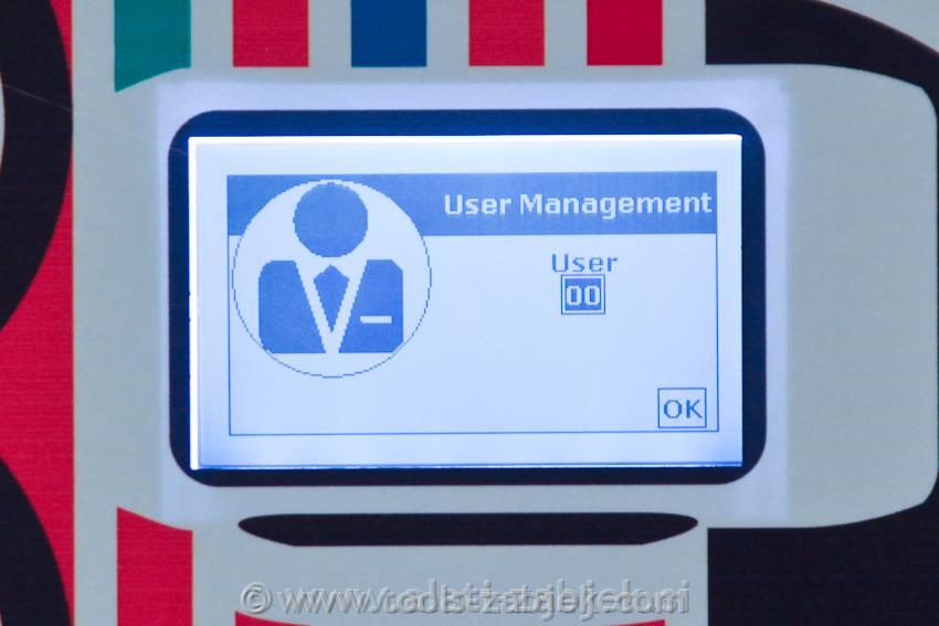 Automatic air conditioner servicing device Breeze Advance EVO R134a SPIN