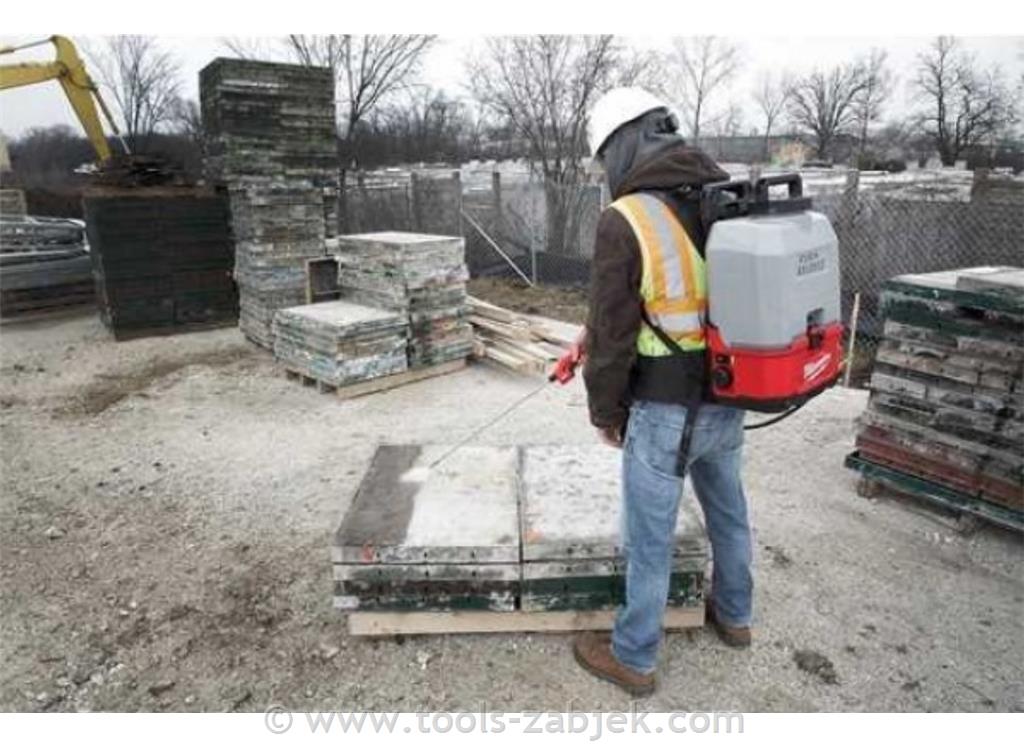 Tank 15L with sprayer for concrete M18 BPFP-CCST MILWAUKEE