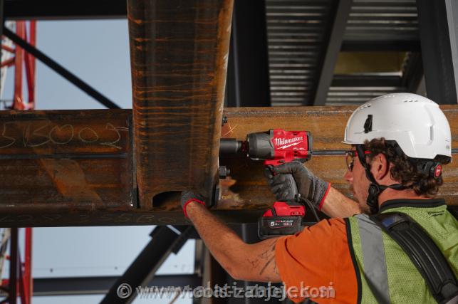 1/2" impact driver M18 FHIW2F12-502X MILWAUKEE