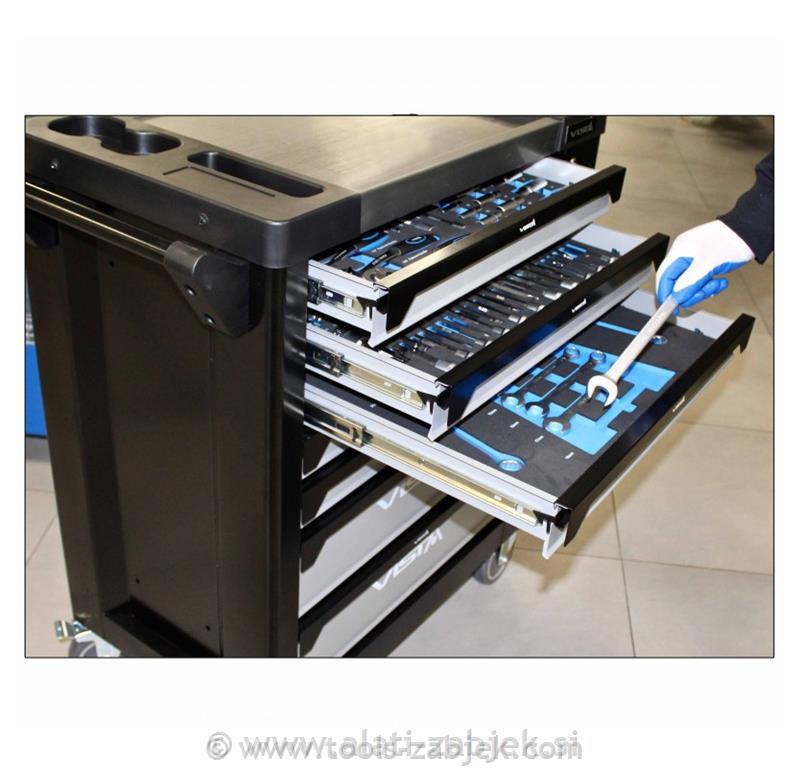 Workshop trolley with tools AP