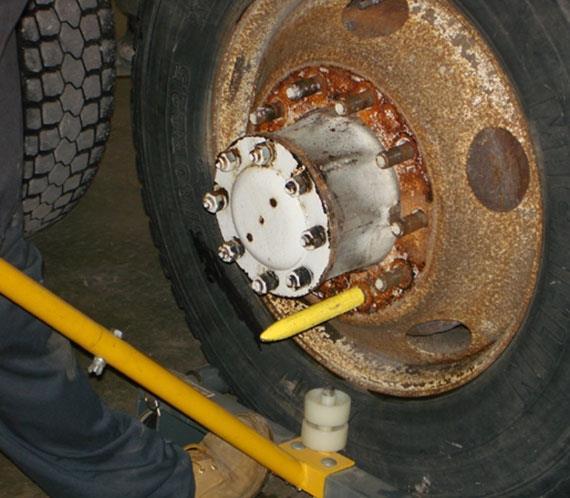 Attachment for tire installation GAITHER