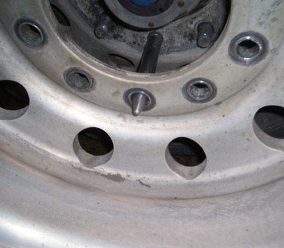 Attachment for tire installation GAITHER