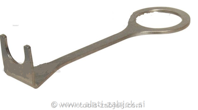 Release hook for quick release grease coupler 