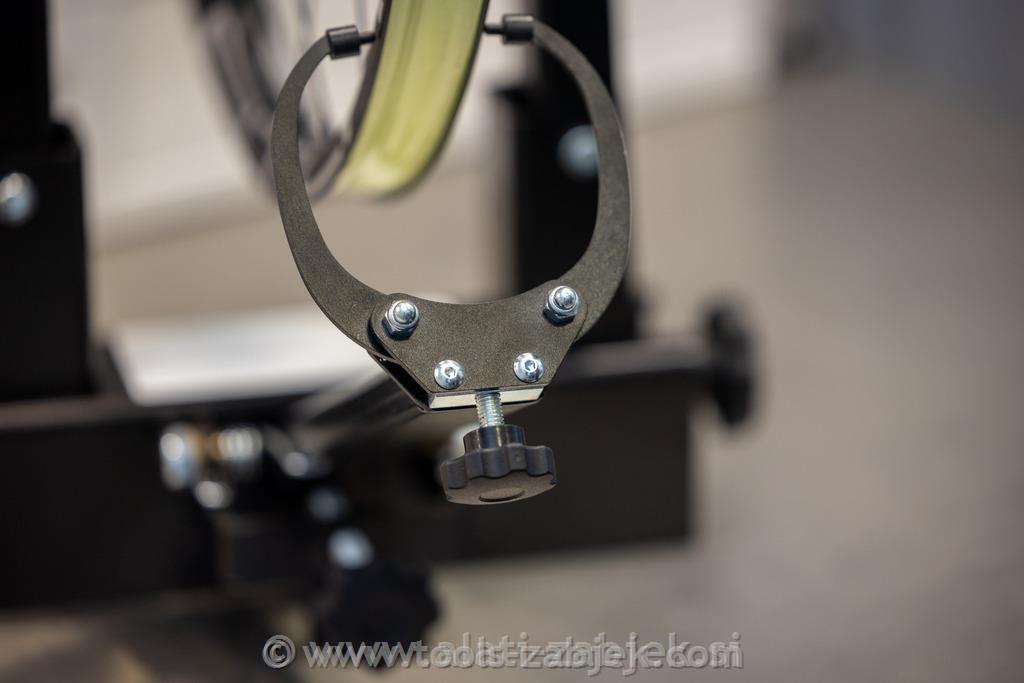 Wheel centering stand for professional use UNIOR