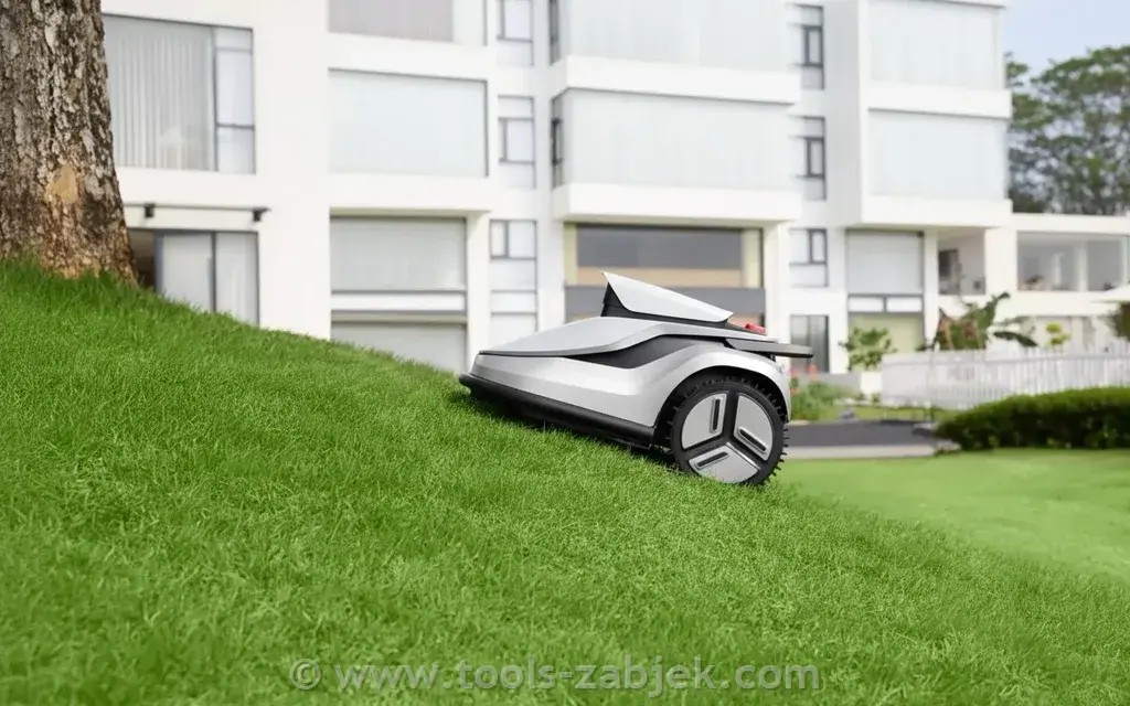 Robotska kosilnica V600 TerraMow