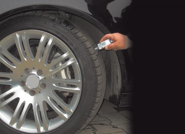 Digital Tread Depth Gauge, 0 - 25 mm VOGEL